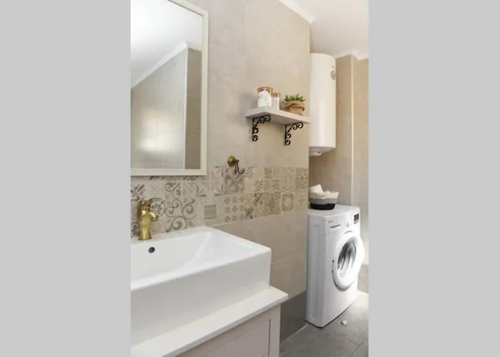 Almanza Syros Ermoupoli